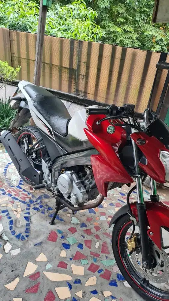 Vixion New VNL FI mesin ful ORI halus Ss lengkap  B DKI  gesit irit