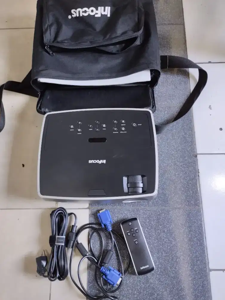 Proyektor Infocus In 26