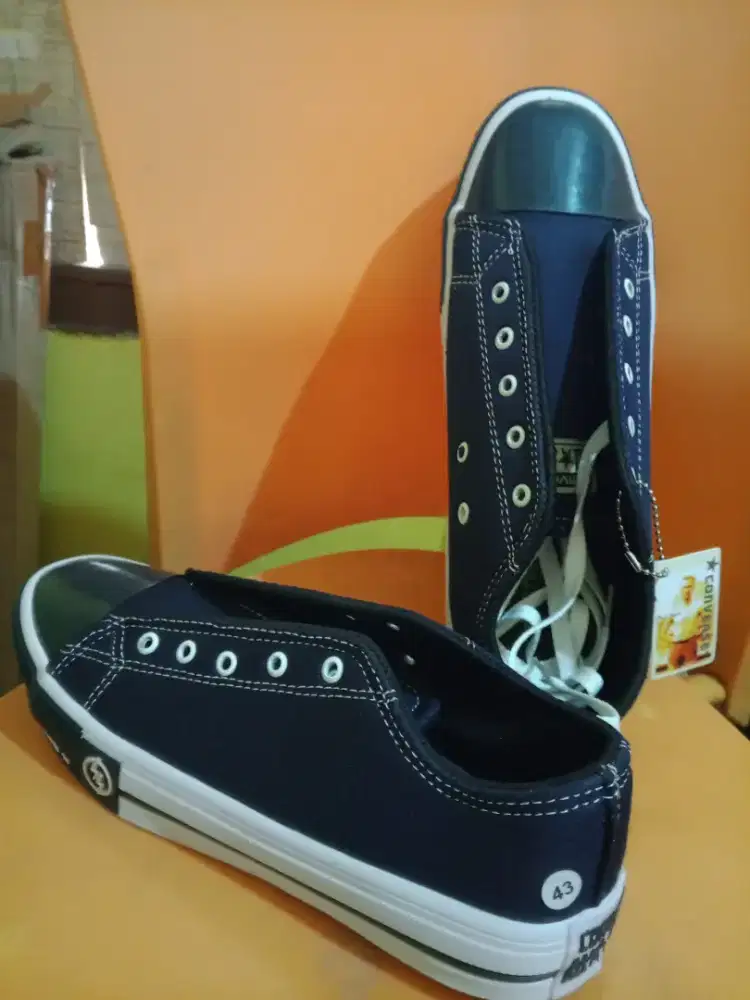 Sepatu converse
