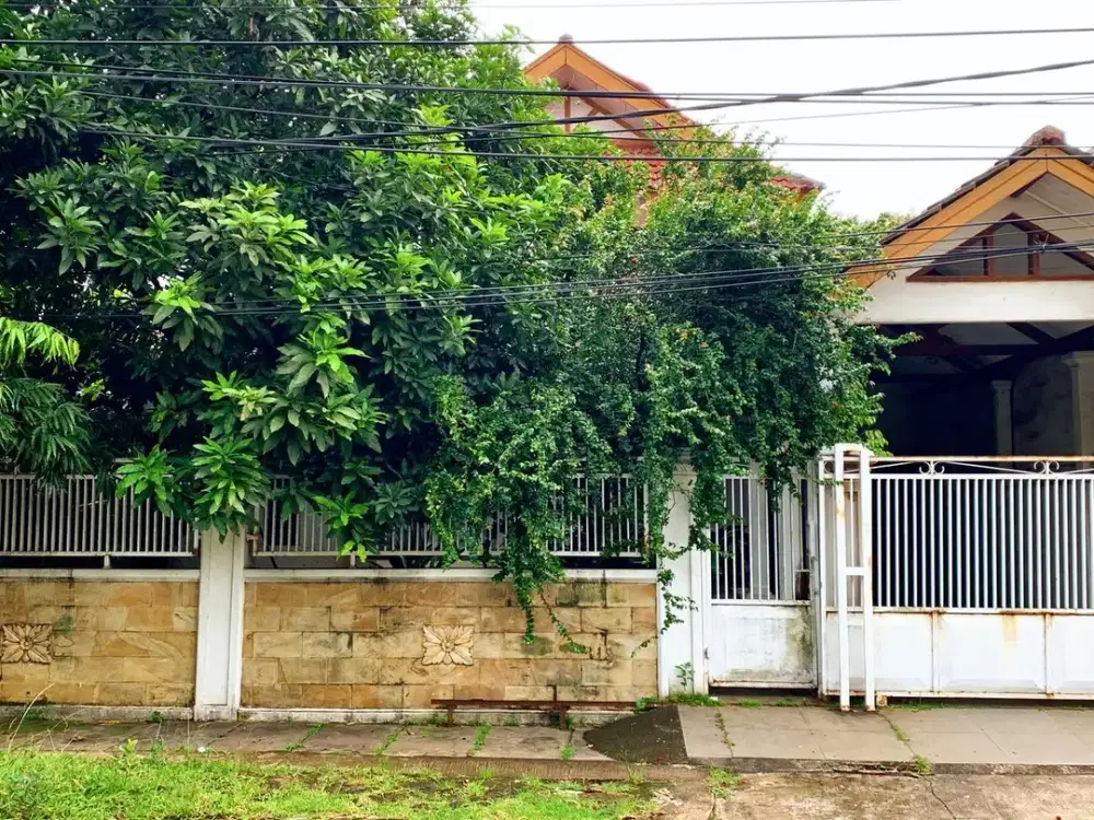 Rumah 2 Lt Strategis 10 Menit ke Stasiun Sudimara Bebas Banjir J-17393