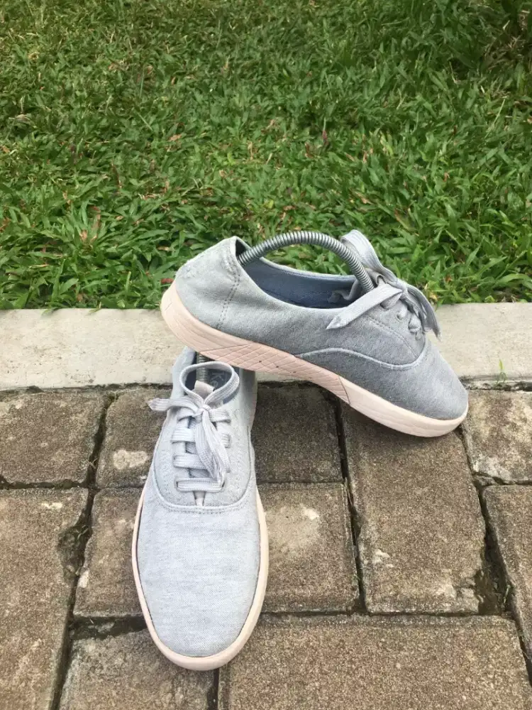 Sepatu second original Keds