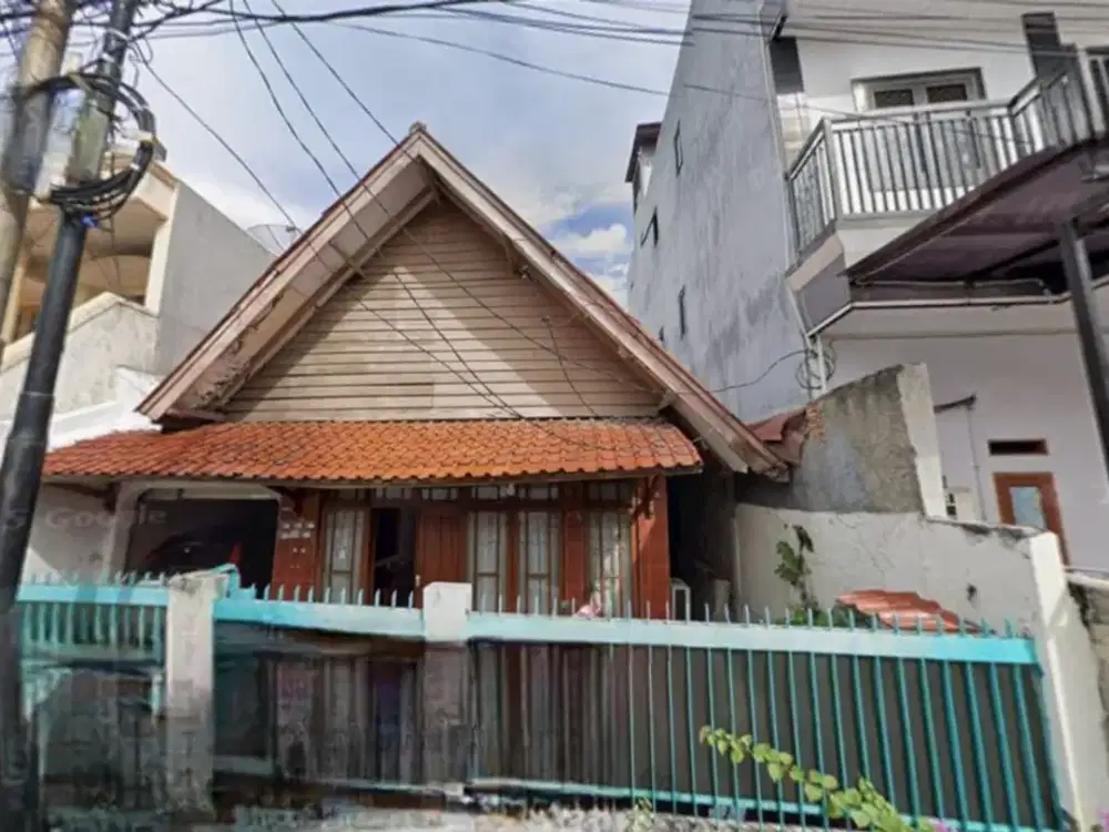 Harga Hitung Tanah! Rumah di Kramat Kwitang 1, Jakarta Pusat - SHM