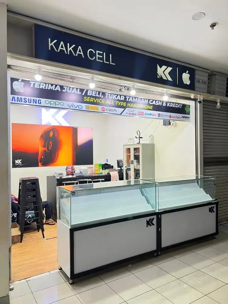 etalase hp / etalase konter