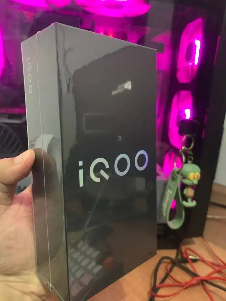 Jual iQOO Z10R 5G 8/256GB BARU SEGEL GARANSI RESMI MURAH!