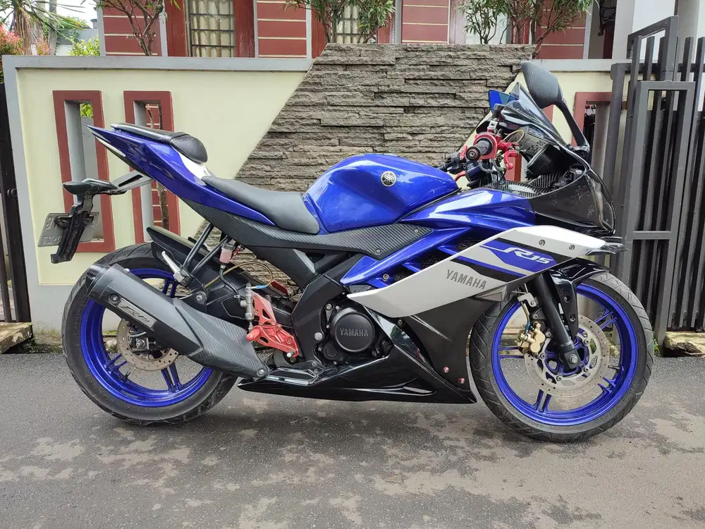 YAMAHA R15 V2 TAHUN 2016