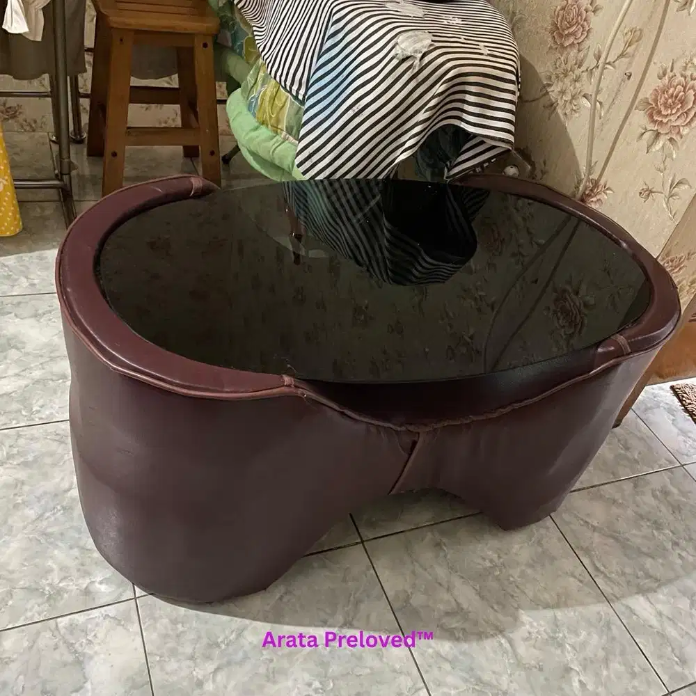 Meja Kaca Ruang Tamu