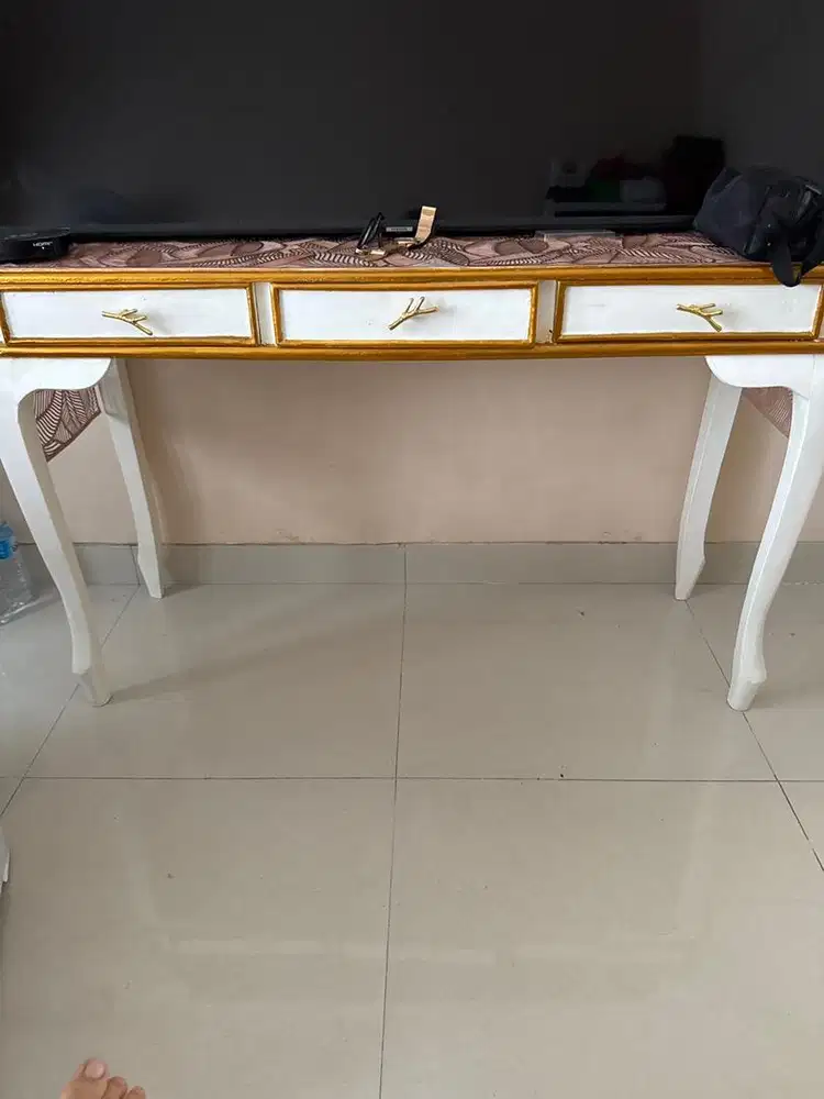 Meja konsul kayu jati