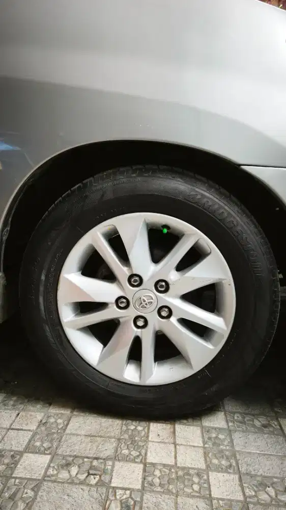 Velg Oem Innova Reborn