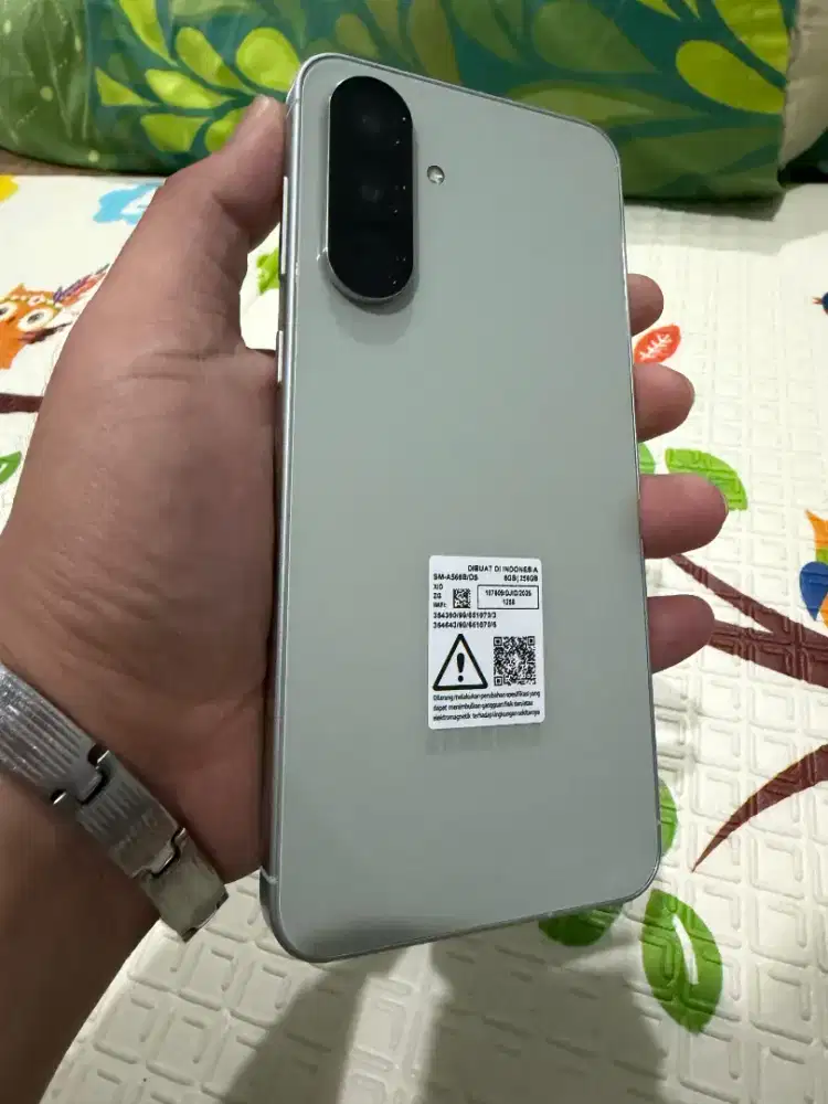 Samsung A56 8/256 5G like new