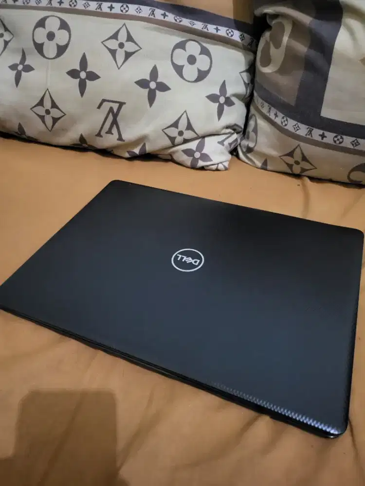 Laptop 14 Core i5 Gen10 sudah Ultra HD Dell Inspiron 3493