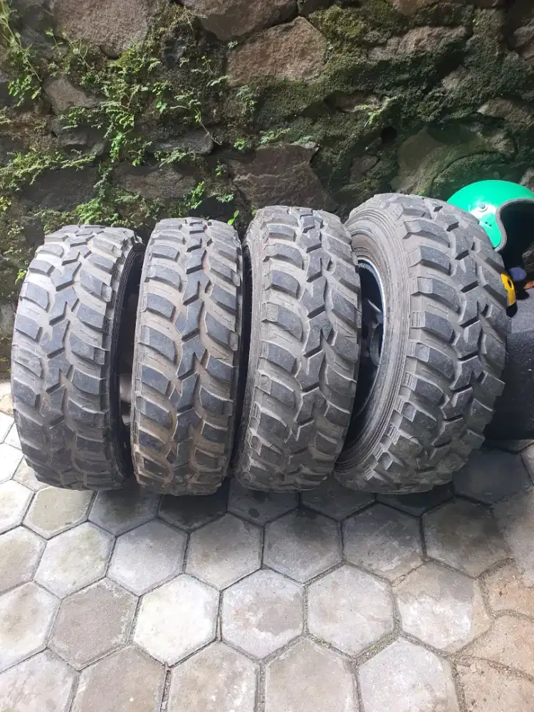 JUAL BAN NYA SAJA.MT UKURAN 30