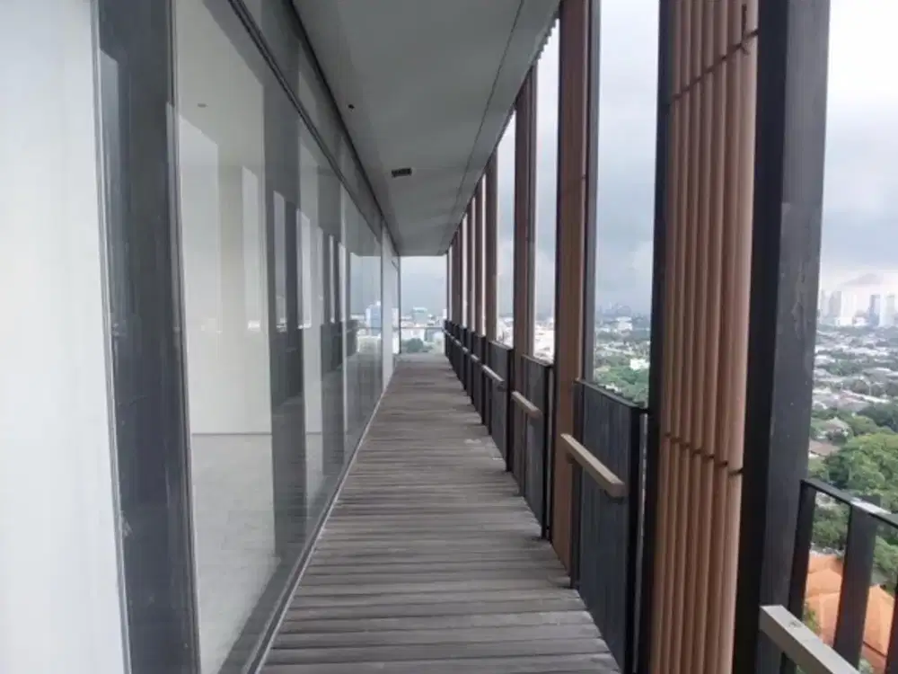 Apartemen mewah strategis di Senopati Suite Kebayoran Baru