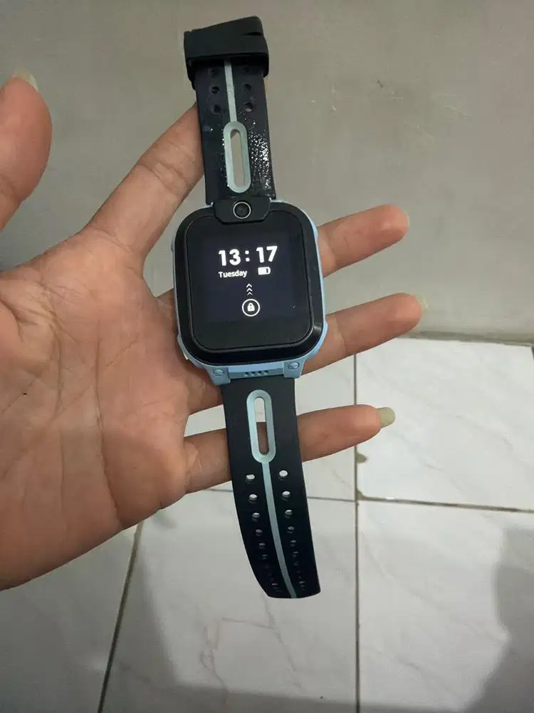 Imoo watchphone z1 like new