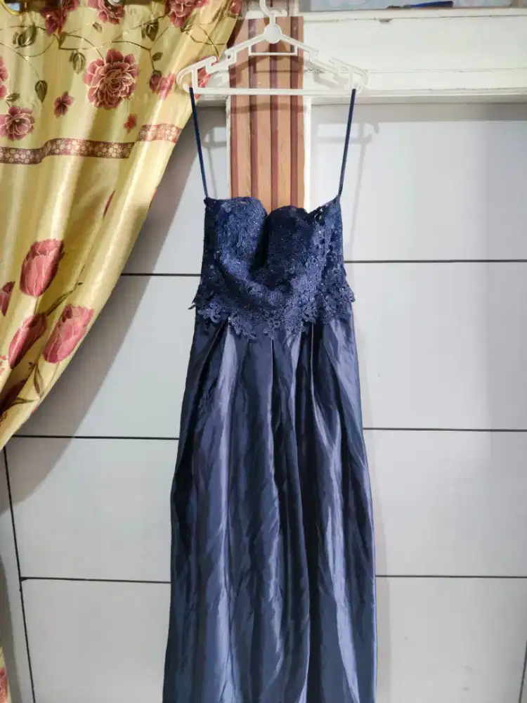 Dress pesta (Baru 1x pakai)