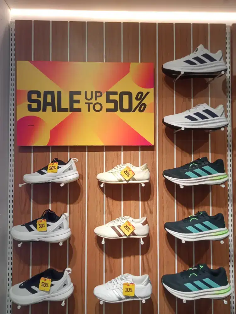 ADIDAS RUNNING/CASUAL