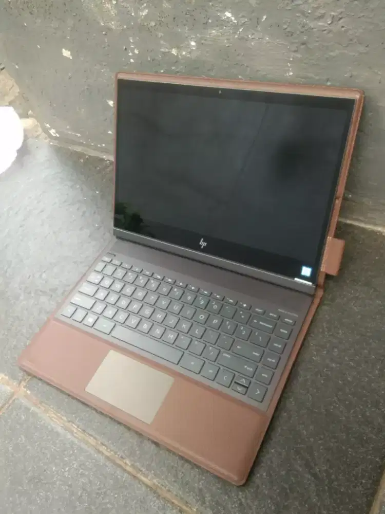 Laptop hp folio mati total