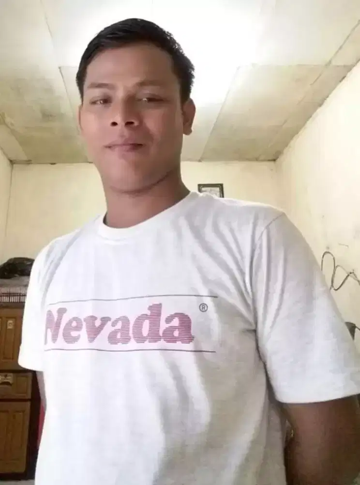 Cari lowongan kerja.usia 37 ijazah smp