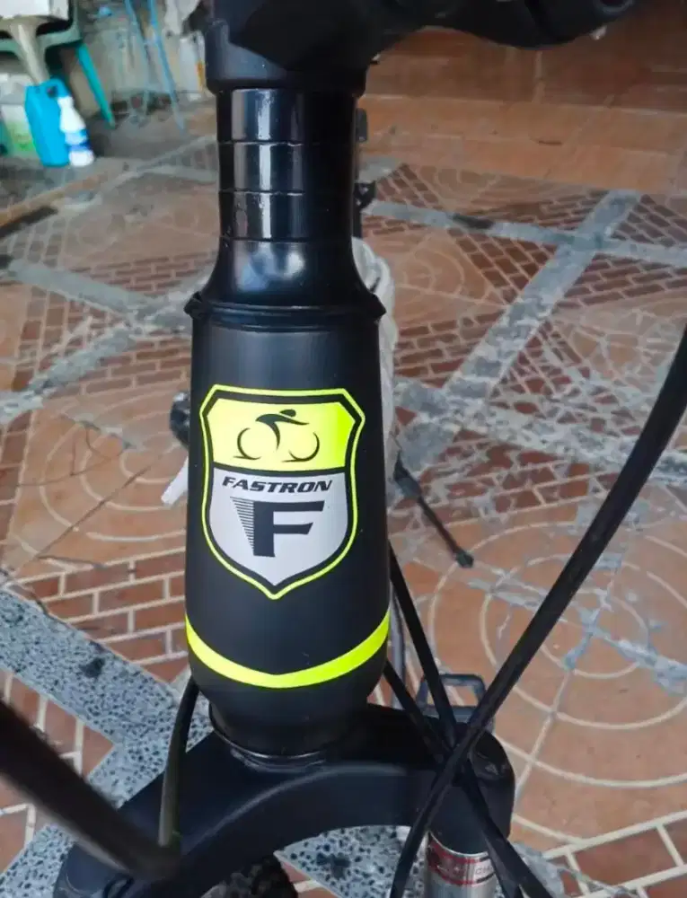 Sepeda merek fastron