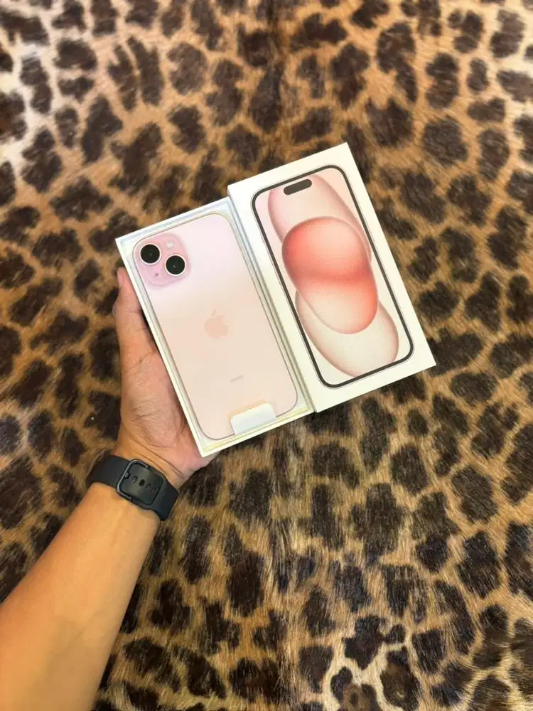 iPhone 15 128GB BH100/CC:0 Resmi Open Box (Pink)