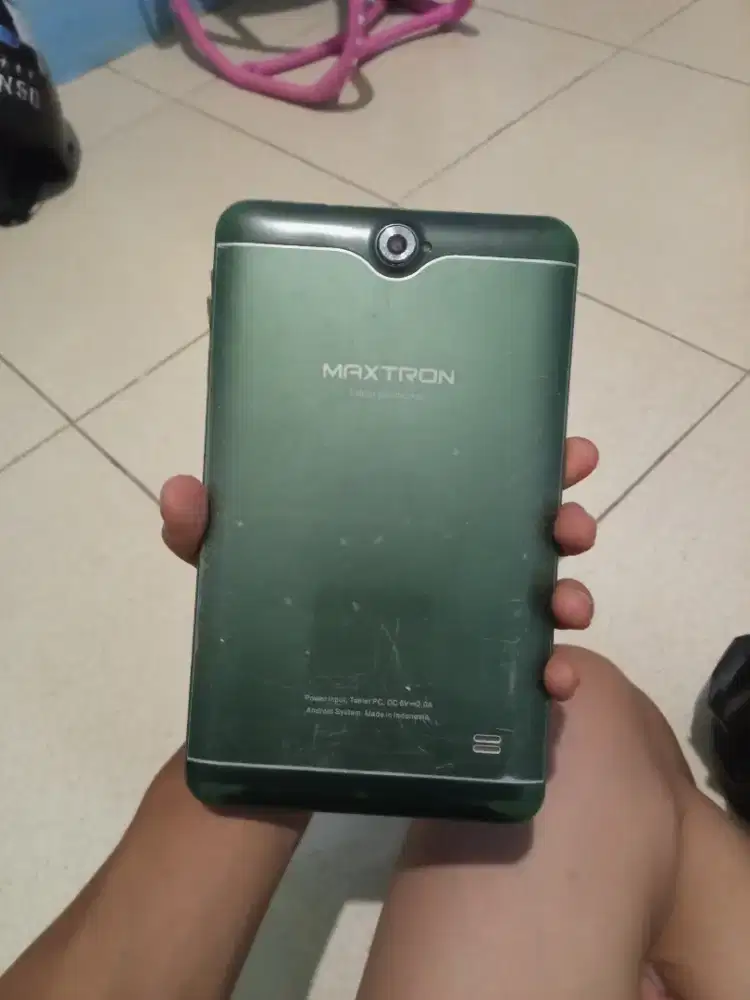 Tablet Maxtron genio ram 3/32