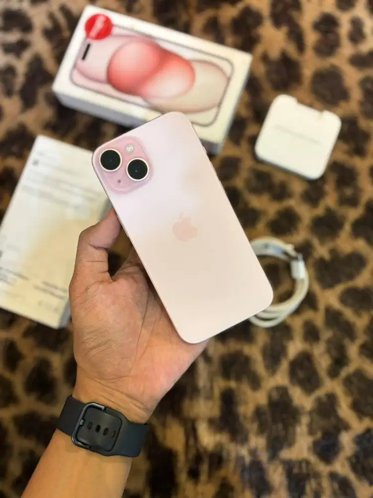 iPhone 15 128GB BH99 Resmi (Pink)