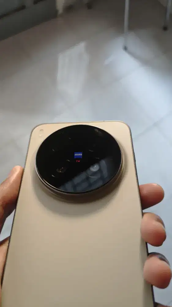 Vivo x300 Pro 16/512 gb Brown