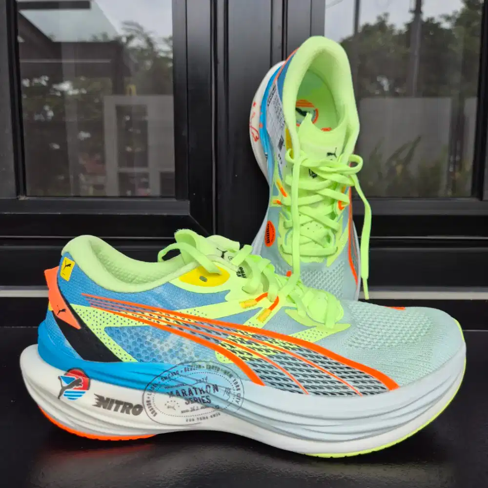 PUMA sepatu lari Deviate Nitro 3