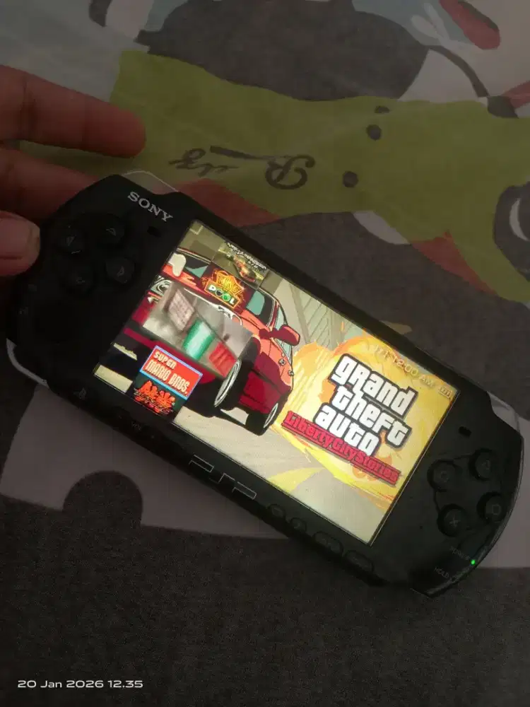 PSP slim 3000.           .