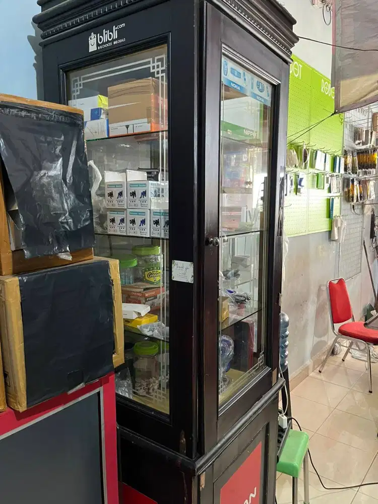 Lemari Display Bisa digunakan Untuk Panjang Sesuai Kebutuhan