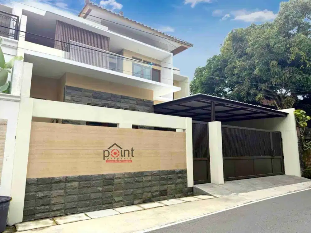 Rumah Baru Luas Mewah 2 lt di Sumber Banjarsari Solo Kota