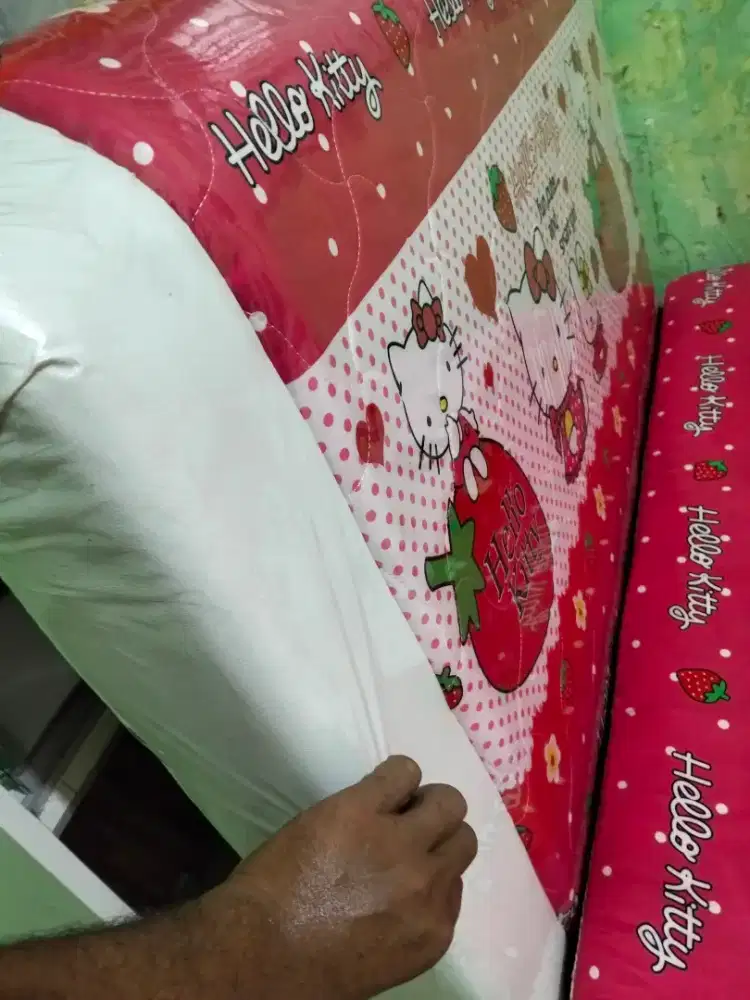 Tempat tidur garansi 10thn