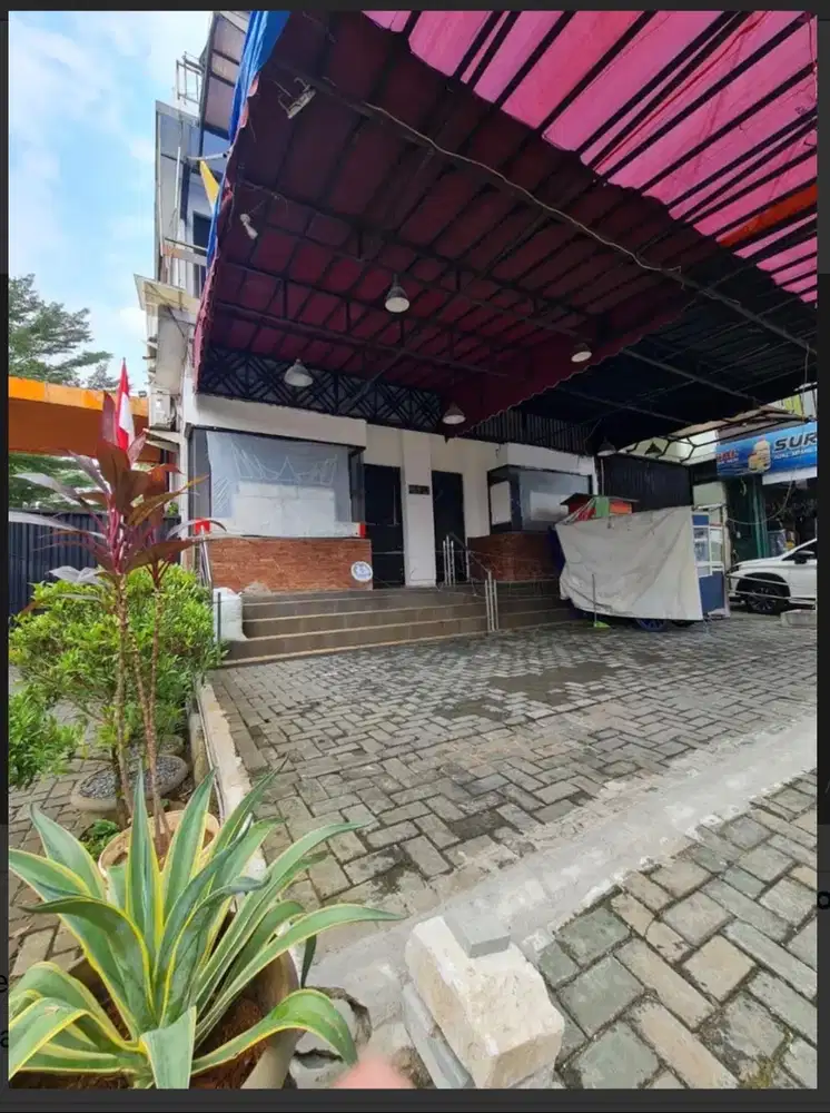 Disewakan ruko letak strategis cocok untuk usaha