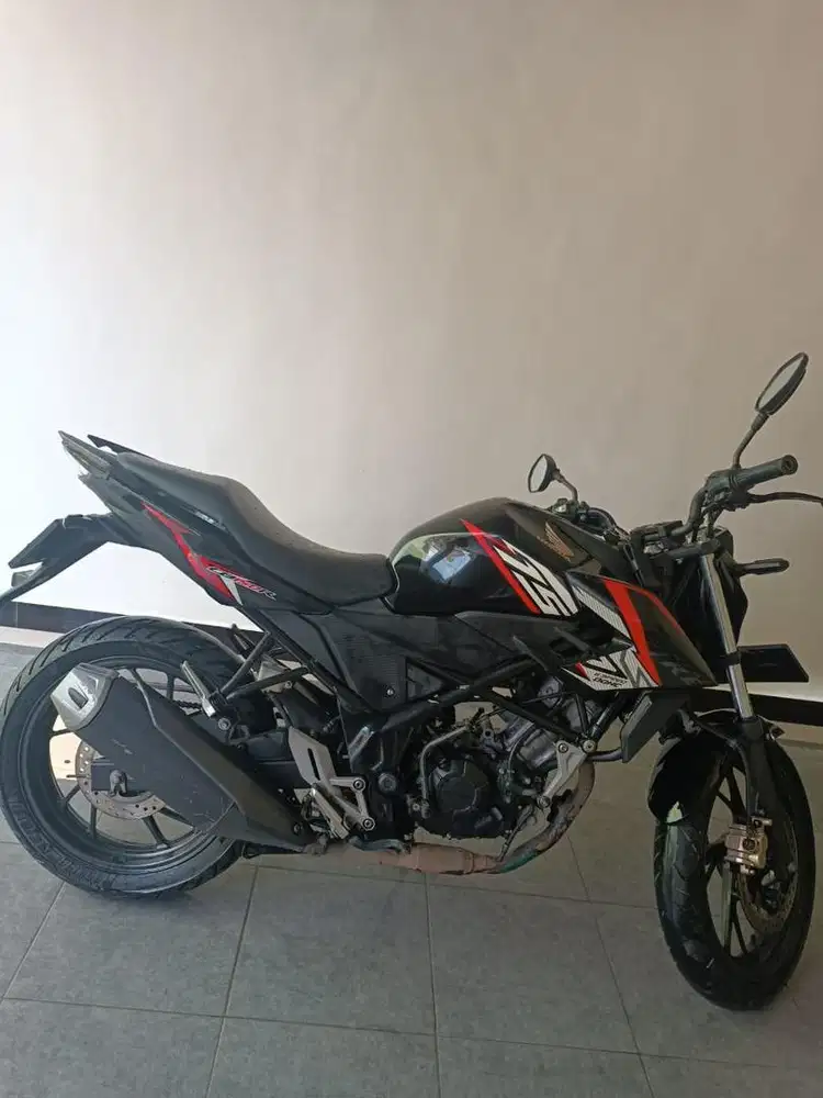jual cepat honda cb 150r hitam merah