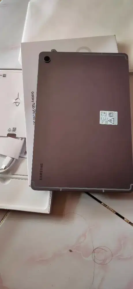 Ss galaxy tAb s10Lite 5G kartu ram 6+6/128gb fulset ORI mulus terawat