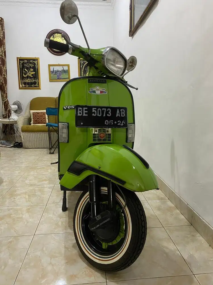 Vespa P 150 X Tahun 1982