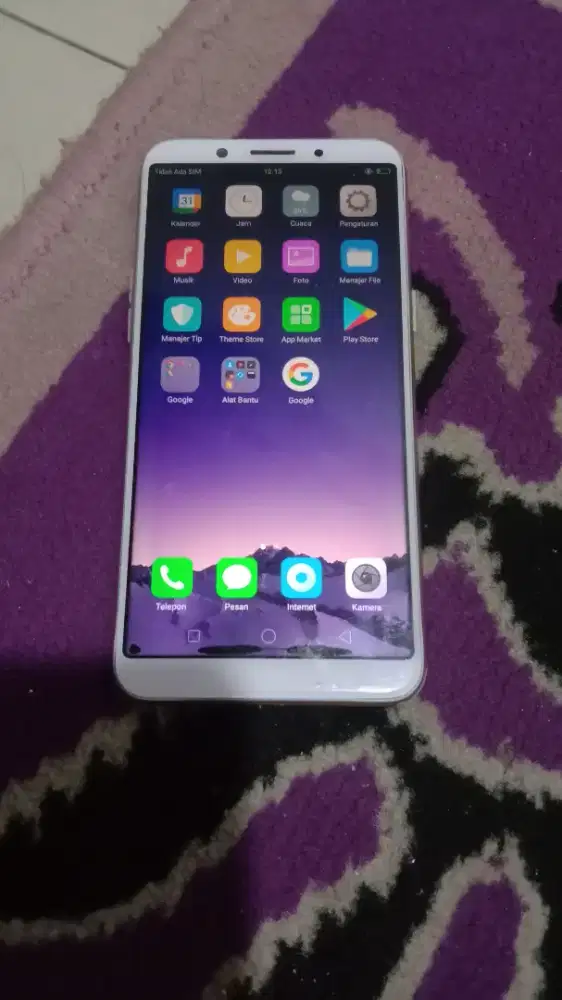 Oppo A 83 hand phone