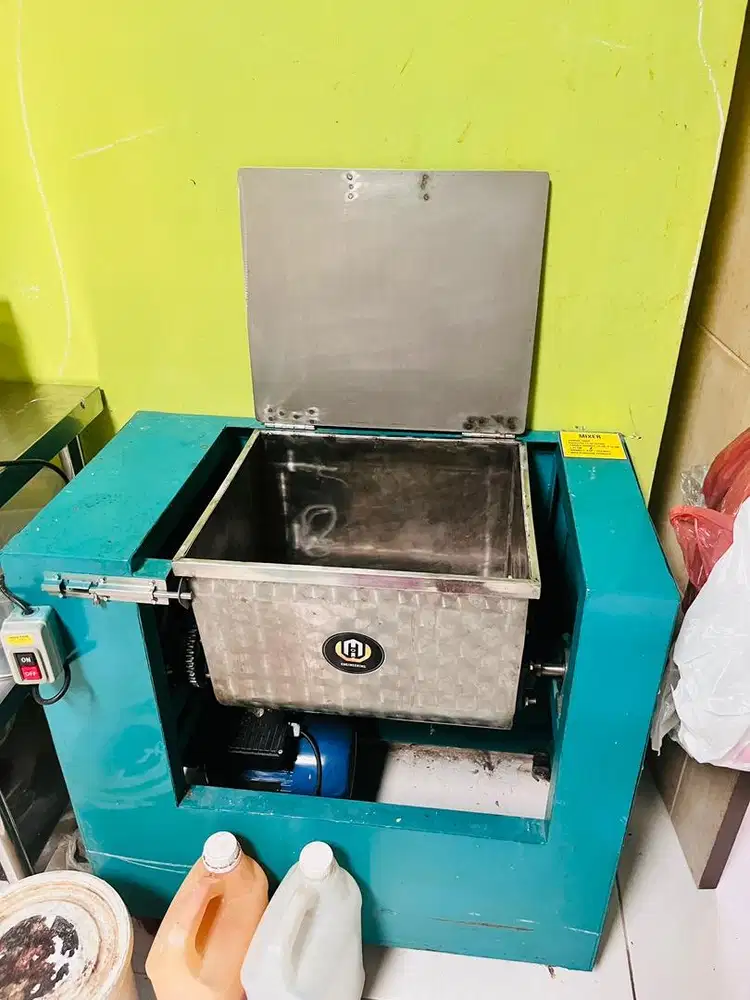 Mixer adonan basah
