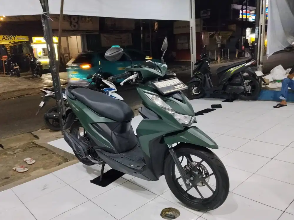 Honda beat delux cbs iss 2023 istimewa