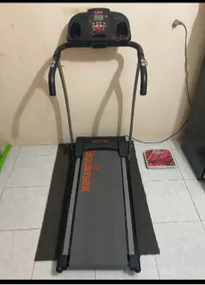 Bodymax Treadmill Running Machince