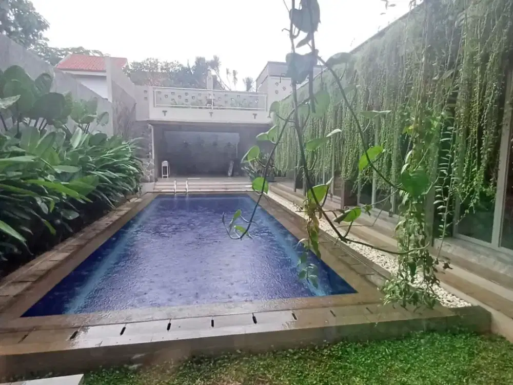 HOT SALE Rumah bagus 2lt siap huni swiiming pool, SHM Furnished, Pesanggrahan Jak Sel CL 004