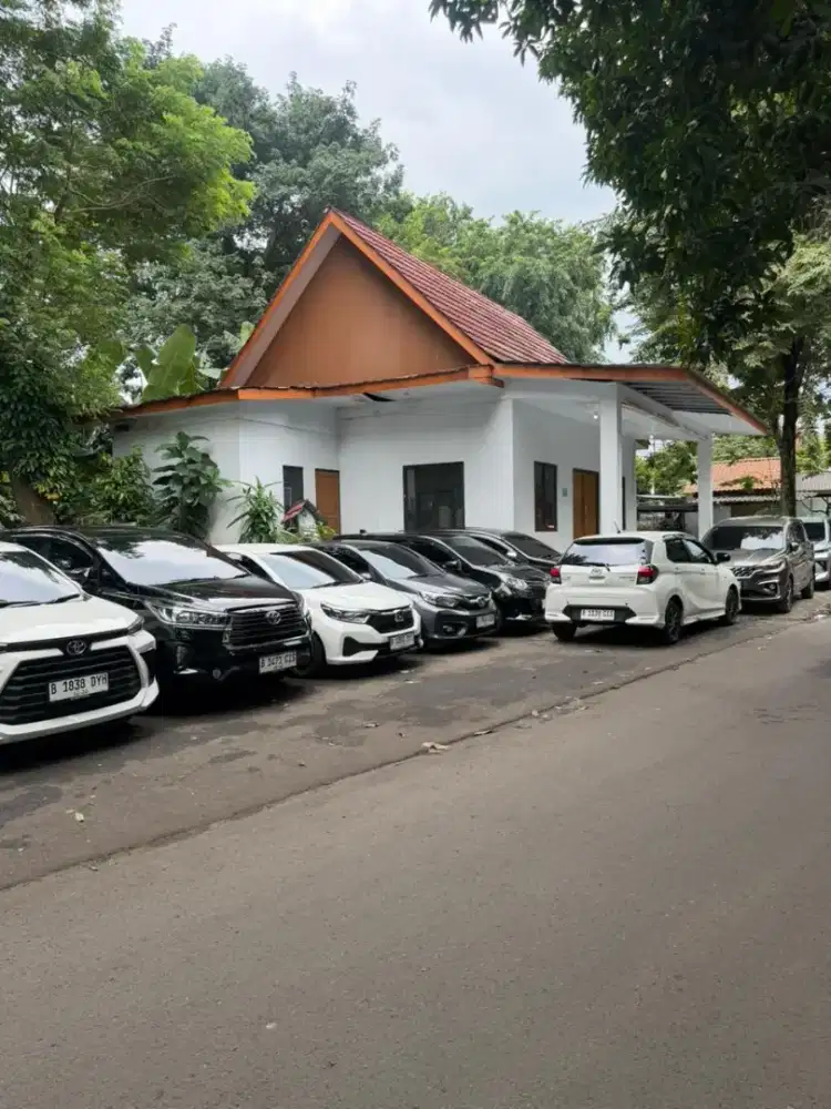 SEWA MOBIL MATIC LEPAS KUNCI