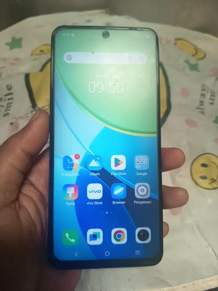 Vivo y19s pro 4+4/128 HP only mulus no minus