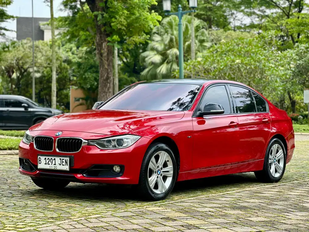 BMW 320i SPORT F30 AT 2013 SUPER KINCLONG & TERAWAT