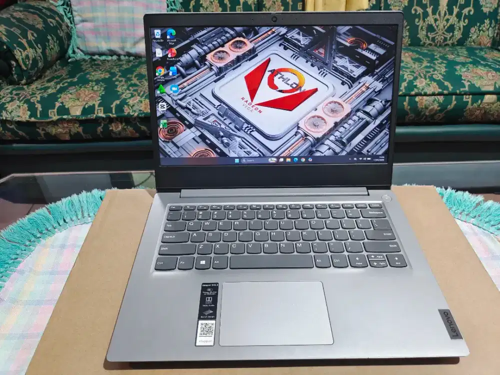 Laptop Lenovo Ideapad slim 3 athlon 3020 ram 8 ssd 256 vga radeon 2gb