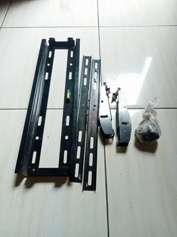 Jual breket tv 45 in jual murah masih bagus