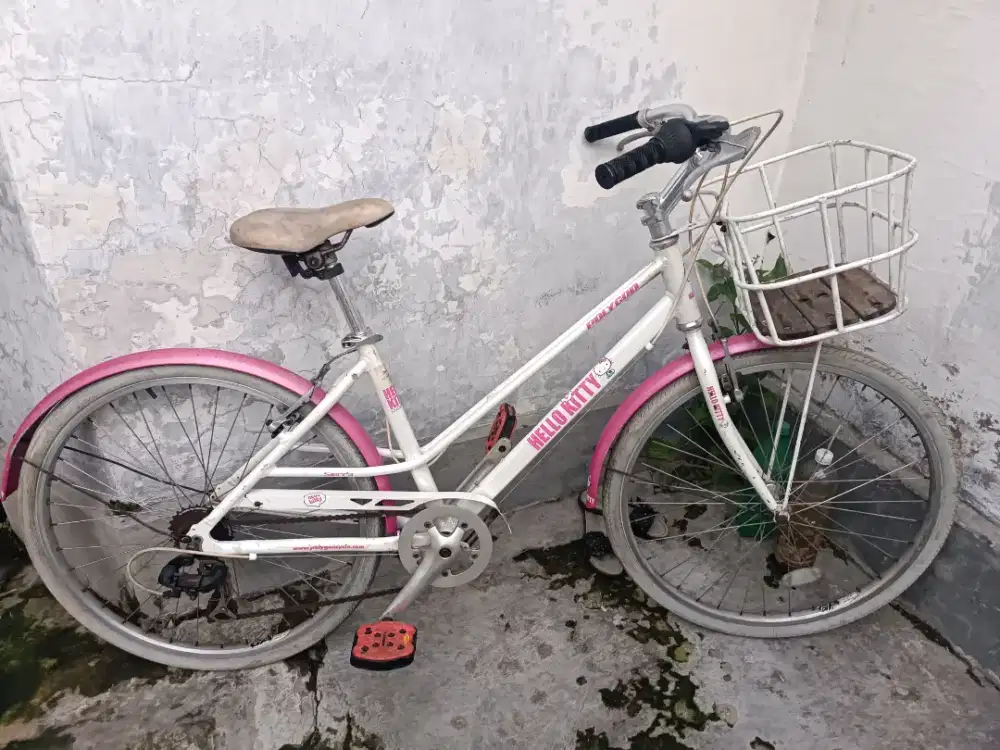Sepeda polygon hello kitty