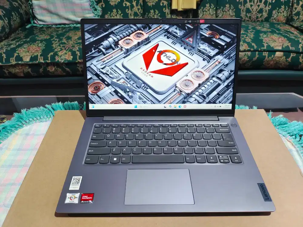Laptop Lenovo V14 G4 AMN garansi 1 tahun athlon 7120 8/256 vga radeon