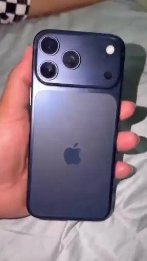 Iphone 17 Promax 256GB BH100% Ex ibox Fullset Mulus Fulnota GaransiOn!