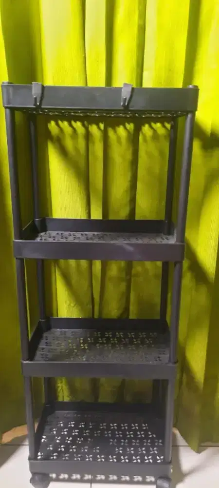 Rak Susun 4 Tingkat Hitam (Bekas) T82