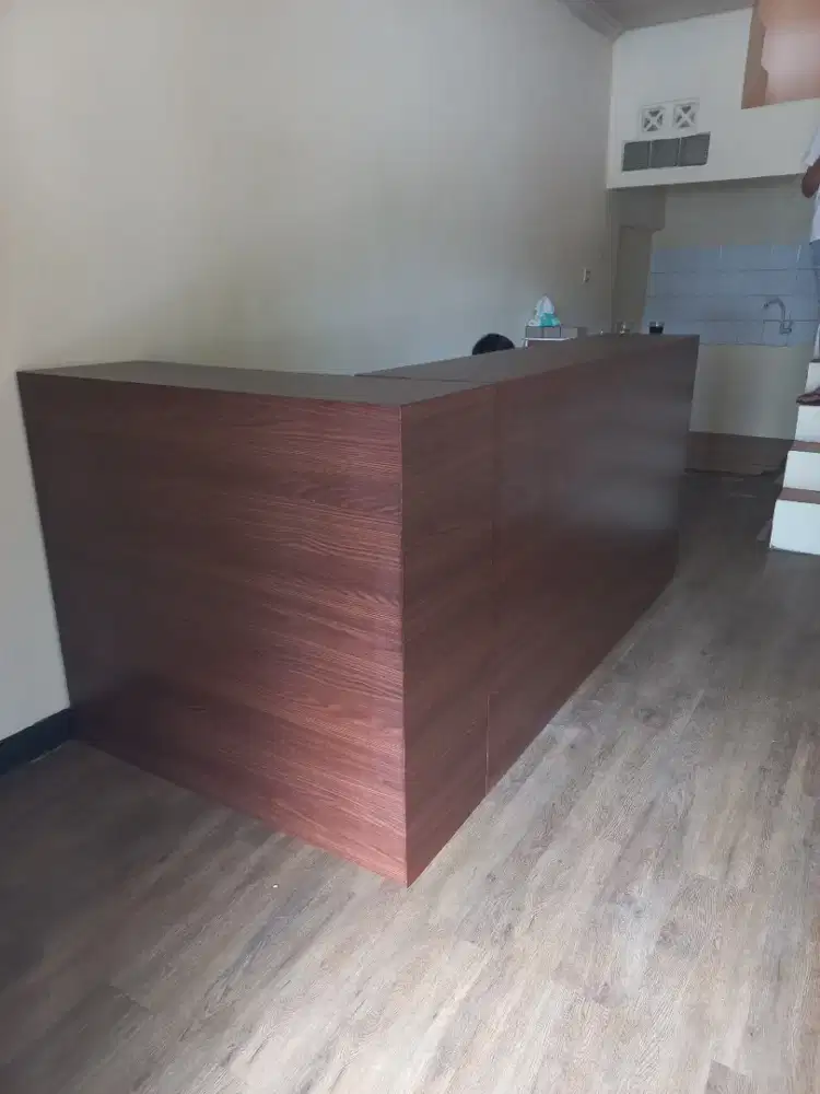 Rak Kayu Elegan Minimalis